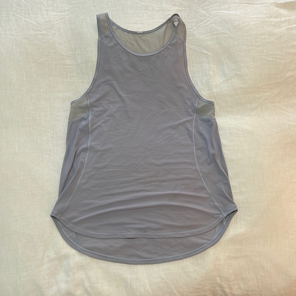 Lululemon light, purple tank